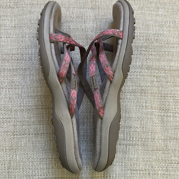 Sketchers Memory  Foam  Sandals  Strappy Flip Flops Thongs Cushioned Floral 8 - Picture 5 of 12